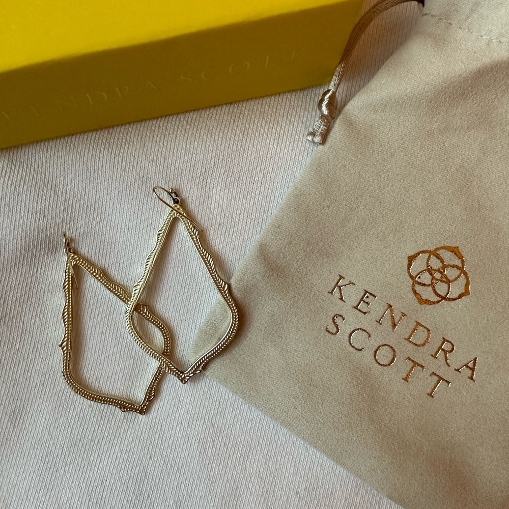Kendra Scott Dangle
